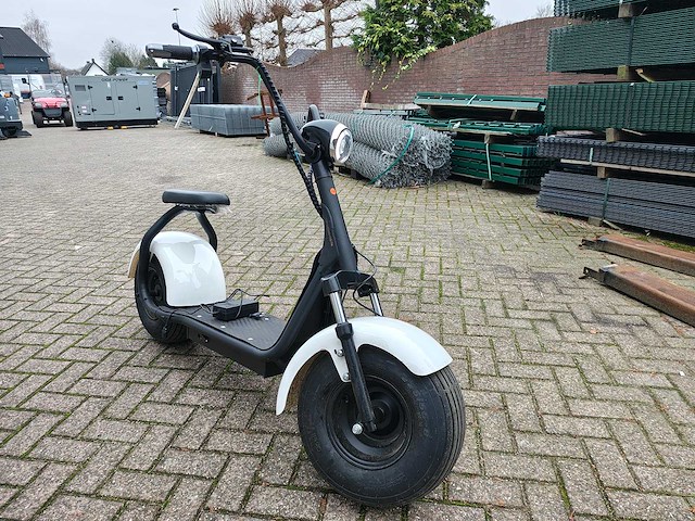 E-scooter - afbeelding 10 van  13