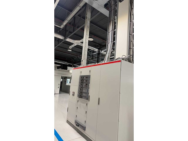 Eae kxa 10504-b-std bolt-on-busbar ca. 93 m1 1000a aluminium busbar systeem met eae 4051 syk distributeur - reeds gedemonteerd - afbeelding 11 van  15