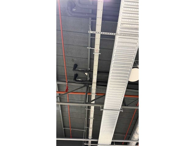 Eae kxa 10504-b-std bolt-on-busbar ca. 93 m1 1000a aluminium busbar systeem met eae 4051 syk distributeur - reeds gedemonteerd - afbeelding 14 van  15