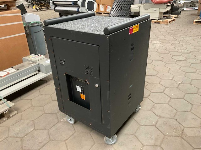 Earthwalk charging cabinet - afbeelding 6 van  7