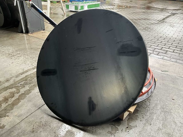 Easy-going - 2025 - mangaanstaal - afwerkbladen vlinder- trowelmachine schuur schijf - afbeelding 4 van  7