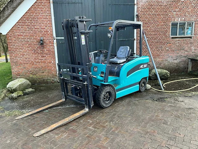 Easy-going - 3 ton - cpd-30 - vorkheftruck - 2024 - afbeelding 1 van  39
