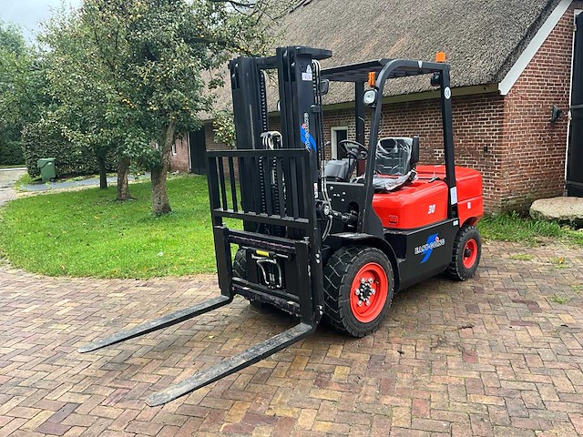 Easy-going - 3 ton - diesel - triple - vorkheftruck - 2025 - afbeelding 58 van  60