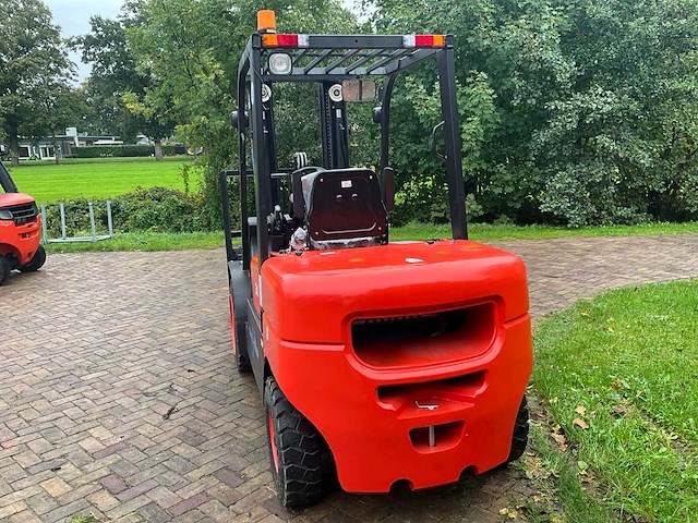 Easy-going - 3 ton - diesel - triple - vorkheftruck - 2025 - afbeelding 59 van  60