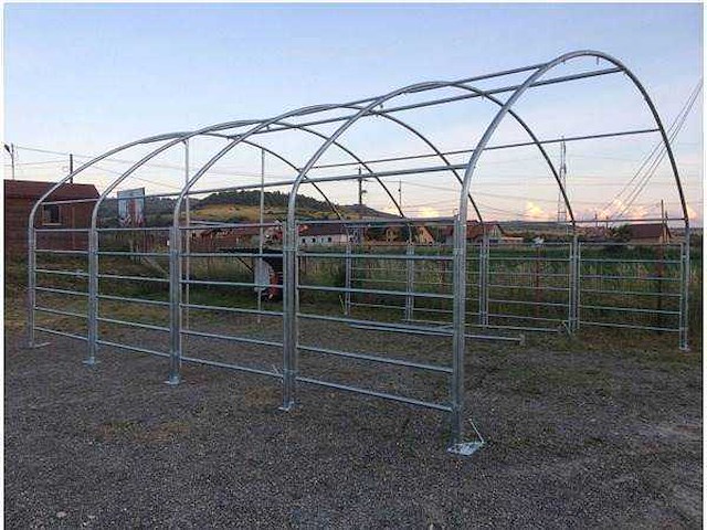 Easy-going - (8x8x4 meter) - army green - dierenverblijf / shelter 8 meter - 2025 - afbeelding 18 van  21