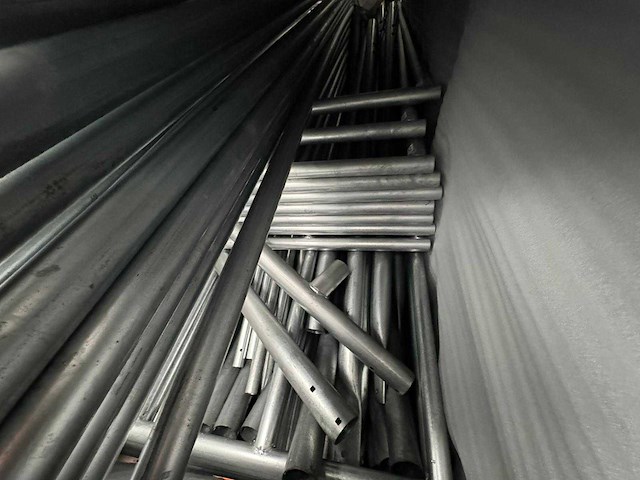 Easy-going - (8x8x4 meter) - army green - dierenverblijf / shelter 8 meter - 2025 - afbeelding 9 van  21