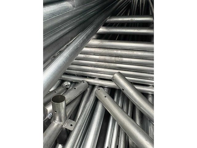 Easy-going - (8x8x4 meter) - army green - dierenverblijf / shelter 8 meter - 2025 - afbeelding 5 van  9