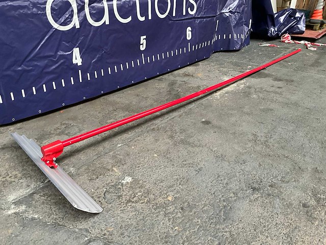 Easy-going - afwerkspaan - magnesium bull float - 2025 - afbeelding 4 van  6