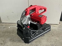 Easy-going - fa255 - metaal in / afkortzaag - 2025 - afbeelding 7 van  29