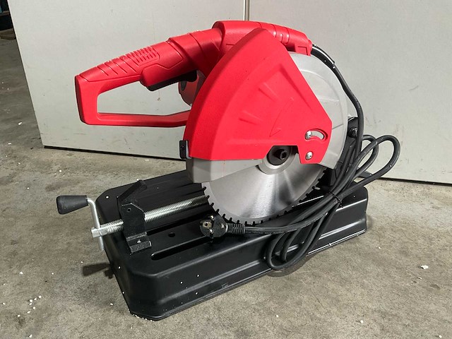 Easy-going - fa255 - metaal in / afkortzaag - 2025 - afbeelding 20 van  23