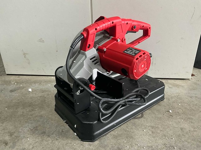 Easy-going - fa255 - metaal in / afkortzaag - 2025 - afbeelding 7 van  27