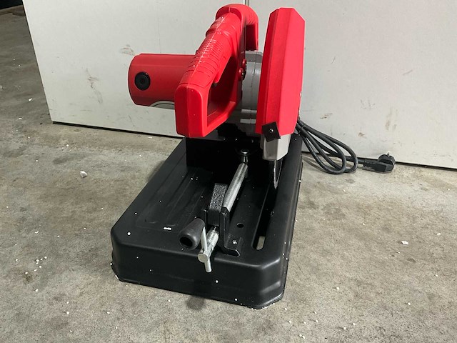 Easy-going - fa255 - metaal in / afkortzaag - 2025 - afbeelding 25 van  27