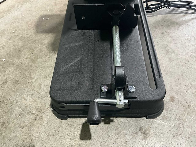 Easy-going - fa355 - metaal in / afkortzaag- 2025 - afbeelding 27 van  34