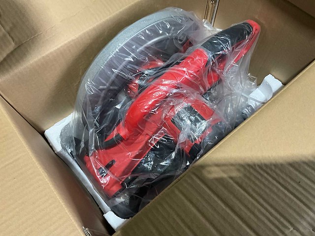 Easy-going - fa355 - metaal in / afkortzaag- 2025 - afbeelding 8 van  22