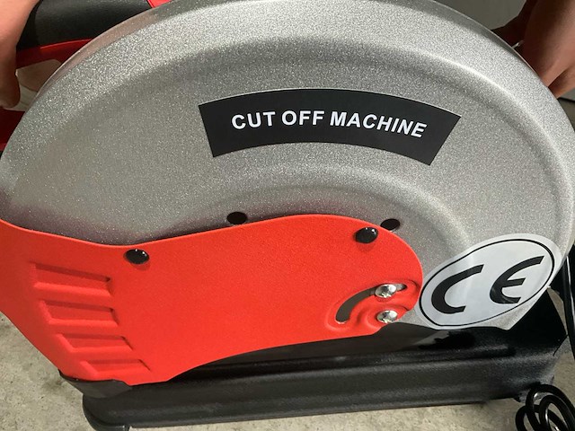 Easy-going - fa355 - metaal in / afkortzaag- 2025 - afbeelding 20 van  33