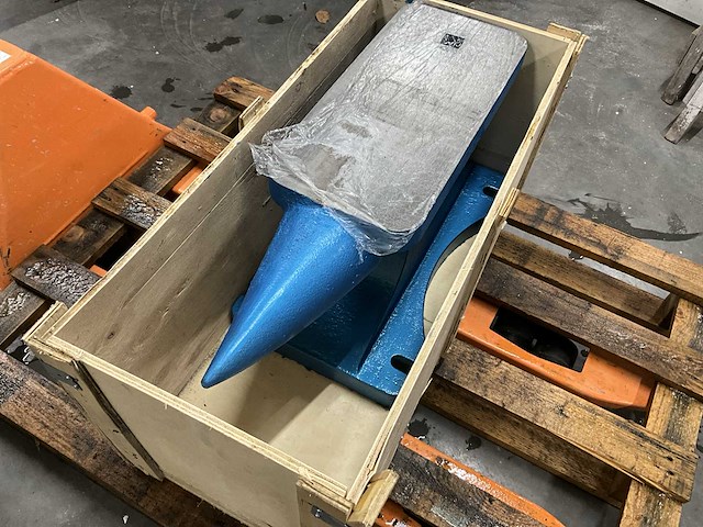 Easy-going - gietijzeren aambeeld - enkele hoorn - type 400 lbs - afbeelding 9 van  16