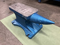 Easy-going - gietijzeren aambeeld - enkele hoorn - type 400 lbs - afbeelding 14 van  16