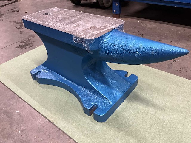 Easy-going - gietijzeren aambeeld - enkele hoorn - type 400 lbs - afbeelding 8 van  24