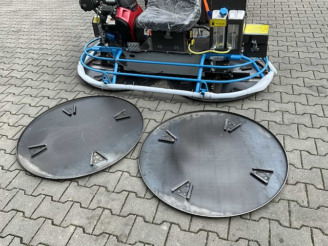 Easy-going - mangaanstaal - afwerkbladen schuur schijf pan - trowelmachine - 2024 (2x) - afbeelding 5 van  13