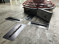 Easy-going - mangaanstaal / sk5 - afwerkbladen vlinder- trowelmachine - 2024 (4x) - afbeelding 1 van  9