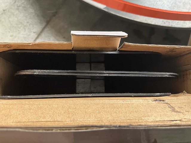 Easy-going - mangaanstaal / sk5 - afwerkbladen vlinder- trowelmachine - 2024 (4x) - afbeelding 5 van  5