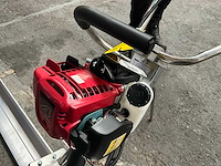 Easy-going - zpc-25b - beton afwerkspaan / trilbalk screed ruler - 2024 - afbeelding 9 van  10