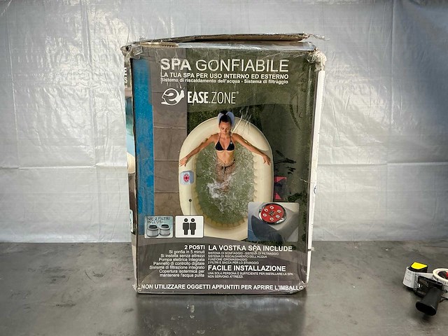 Easy zone elektrisch jacuzzi - afbeelding 1 van  4