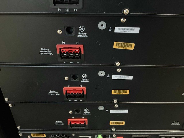 Eaton 9px3000irt2u combo 2 ups - afbeelding 2 van  2