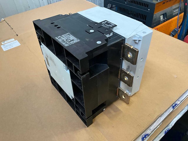 Eaton dil m580 xtce580n / 980 a magneetschakelaar - afbeelding 3 van  4