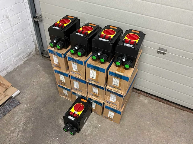 Eaton ghg2632301r0002 veiligheidsschakelaar dimmers & schakelaars (17x) - afbeelding 1 van  7