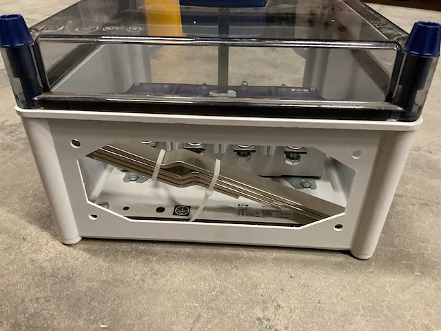 Eaton halyester skh160/4s schakelkast - afbeelding 2 van  2