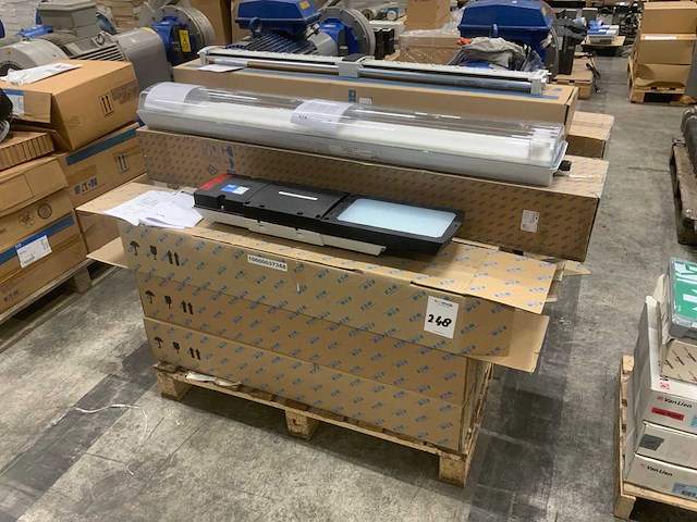 Eaton led verlichting - afbeelding 1 van  7