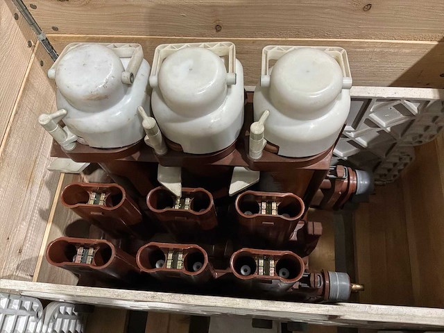 Eaton magnefix md4 kt medium voltage switchgear - afbeelding 2 van  6