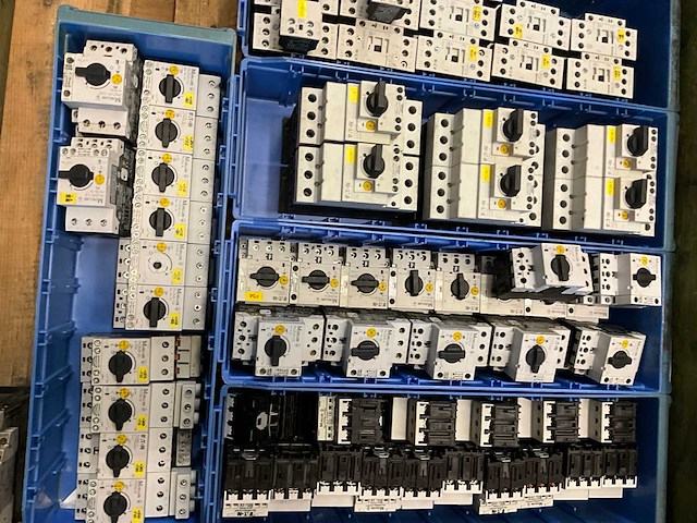 Eaton moeller contactoren en motorbeveiligingsschakelaars - afbeelding 4 van  4