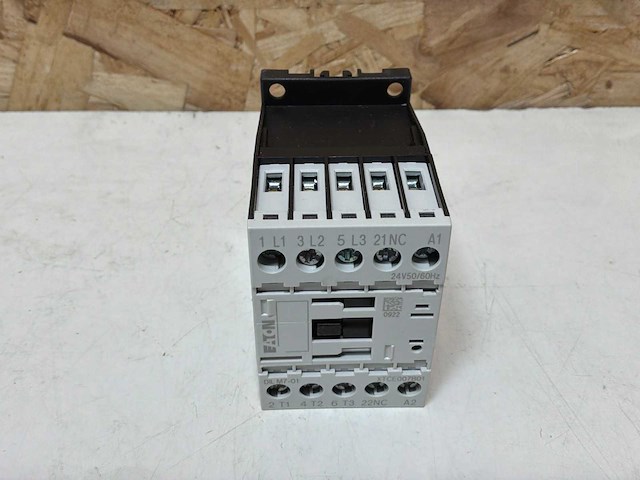 Eaton moeller dilm magneetschakelaar (12x) - afbeelding 3 van  7