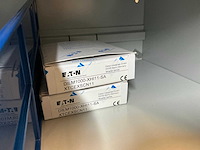 Eaton, moeller, siemens, pilz partij schakelmateriaal in stalen vakkenkast - afbeelding 3 van  34