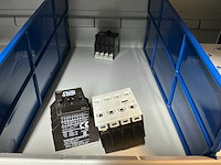 Eaton, moeller, siemens, pilz partij schakelmateriaal in stalen vakkenkast - afbeelding 5 van  34