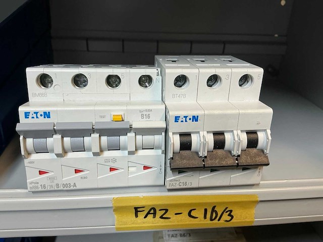 Eaton, moeller, siemens, pilz partij schakelmateriaal in stalen vakkenkast - afbeelding 9 van  34