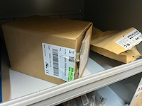 Eaton, moeller, siemens, pilz partij schakelmateriaal in stalen vakkenkast - afbeelding 21 van  34