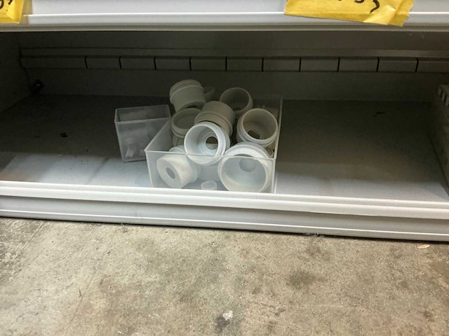 Eaton, moeller, siemens, pilz partij schakelmateriaal in stalen vakkenkast - afbeelding 24 van  34