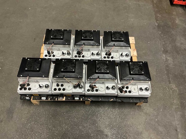 Eaton rasp512ai1sl-c320v1 converter frequentieregelaar (7x) - afbeelding 2 van  6