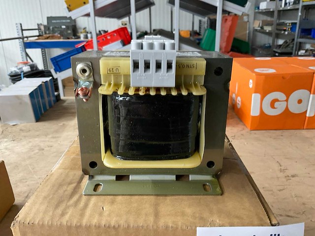 Eaton stn0,5 controle transformator - afbeelding 2 van  3