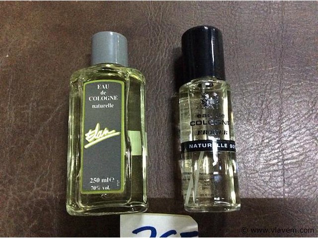 Eau de cologne ( 1 aangesproken) - afbeelding 1 van  2
