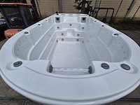 Eaware zwemspa 10 persoons jacuzzi en buitenspa - afbeelding 5 van  12