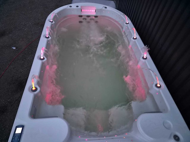 Eaware zwemspa 10 persoons jacuzzi en buitenspa - afbeelding 2 van  49