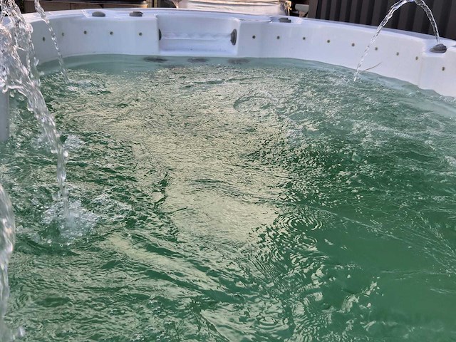 Eaware zwemspa 10 persoons jacuzzi en buitenspa - afbeelding 3 van  49