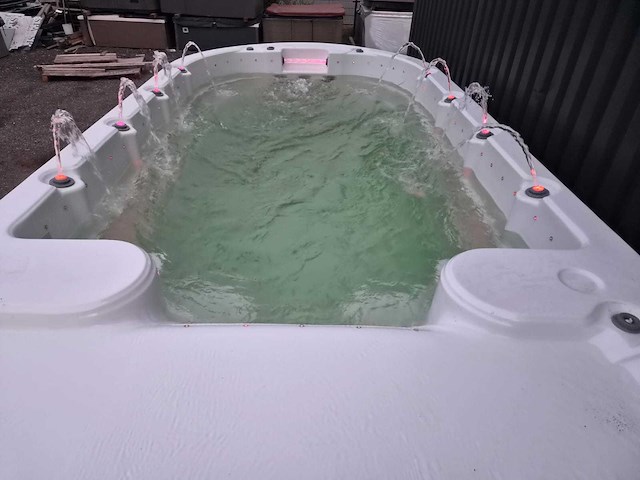 Eaware zwemspa 10 persoons jacuzzi en buitenspa - afbeelding 7 van  49
