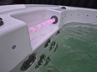 Eaware zwemspa 10 persoons jacuzzi en buitenspa - afbeelding 36 van  49