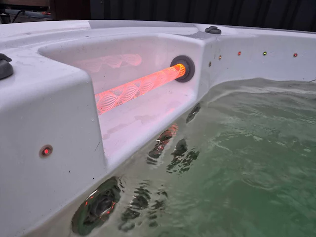Eaware zwemspa 10 persoons jacuzzi en buitenspa - afbeelding 35 van  51