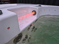 Eaware zwemspa 10 persoons jacuzzi en buitenspa - afbeelding 35 van  51